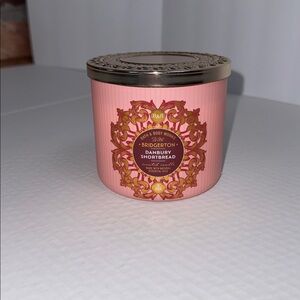 Bath & Body Works Bridgerton Danbury Shortbread scented Candle